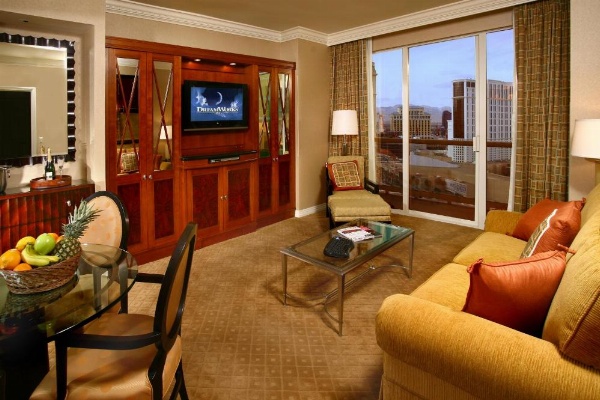 Luxury Suites International at The Signature image 30